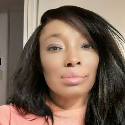 toyeenapo's profile picture. just a fun loving creative