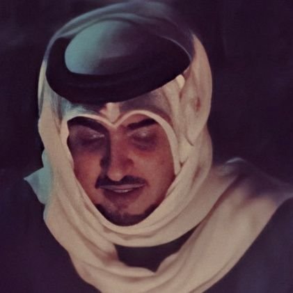 نَحْنُ قَومٌ أَعَزّنَا اللهُ بِالإسْلامِ فَإن إبْتَغَيْنَا العِزّة بِغَيْرِهِ أذَلّنَا الله
