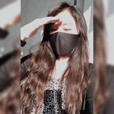 Hobi ngoceh. Tidak ada bakat lainnya.