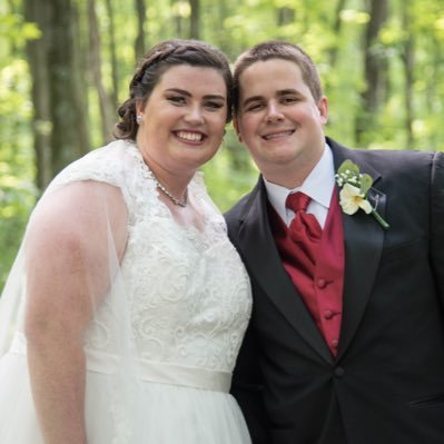 s_hoffman16's profile picture. Pit person on a nosebleed budget🎶