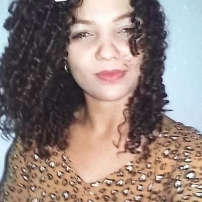 thais_fidencio's profile picture. instrutora de Pole Dance