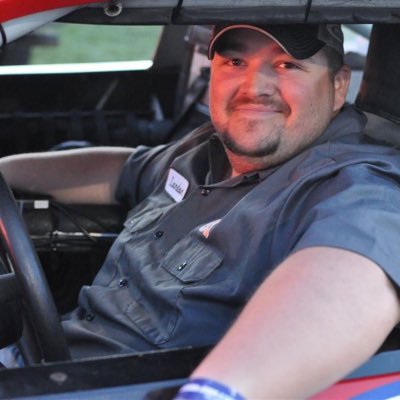 Licensed Architect|Aspiring Pitmaster|Enjoy baseball, racing, golf, bbq, and craft beer|