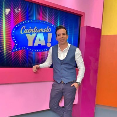 Reportero en Televisa Espectaculos y colaborador en @cuentameloyaof los miércoles y sábados. instagram: robertomanon LAS PUBLICACIONES SON A TÍTULO PERSONAL