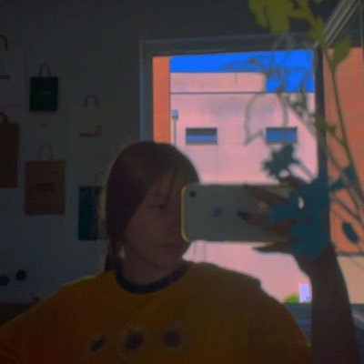 flora_dch's profile picture. 16yo