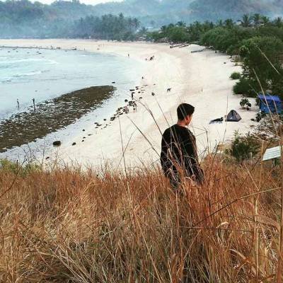 Petugas syukur, pelaku doa dan usaha.