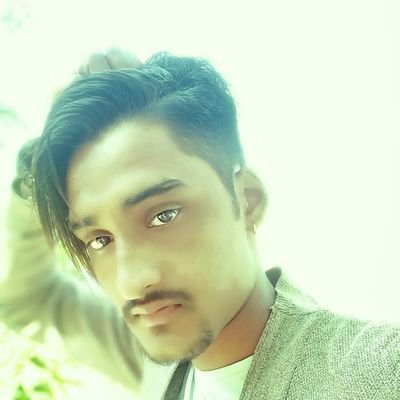 बिना उद्देश्य आएको थिए यो धर्तिमा
बस एउटा कात्रो को लागि संघर्ष गर्दै छु ।।😭