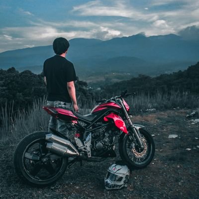 Zulkiflizaelan5's profile picture. Solana VR explorer 🕶️ | Immersive metaverse experiences