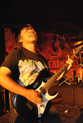 Kadek Wiryadana