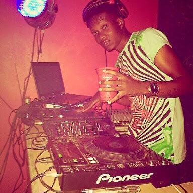 Deejay Speed Dollypizzle entertainment and forex trade, for bookings +27612601041