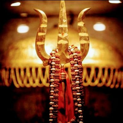 AdvDisha's profile picture. Action🎬Speak 🗣️ louder🔊than words📃
❌सरकारें🚩 आएंगी, जायेंगी🤚, पार्टियां बनेगी, बदलेंगी😒 पर ये देश🇮🇳रहना चाहिए🙏🔱