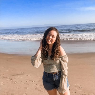 ✞ love like Jesus • coffee addicted ☆ ✎ SCU ’21 •CA• pursue positivity ♡