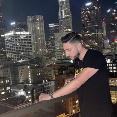 26. DTLA. Business always comes first. 🖲👋🏼💨