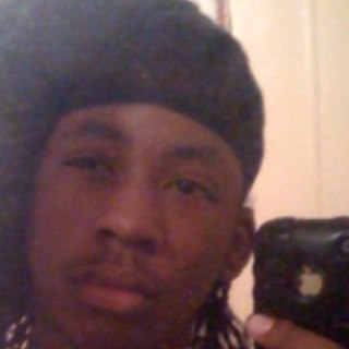 ima cool a** n***a.... get at meh.! #teamfollowback
#teamBraids #Iphone