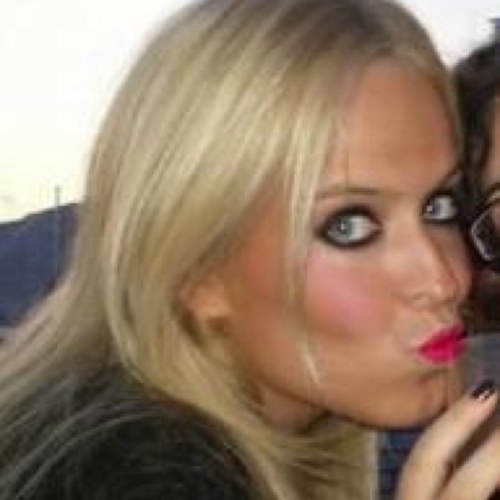 BeckyGMoreno's profile picture. 8... te quiero @daniblanco00 ♥☺