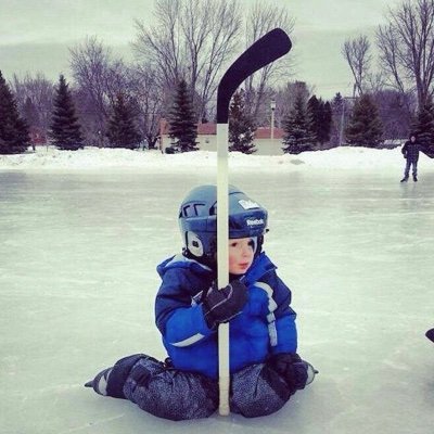 Things that make me smile - hockey (any sport really), kindness, jokes, great times and making memories #hockey #leafnation 🇨🇦🥅 🏒