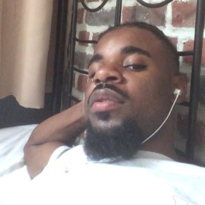 destaingthurg's profile picture. 