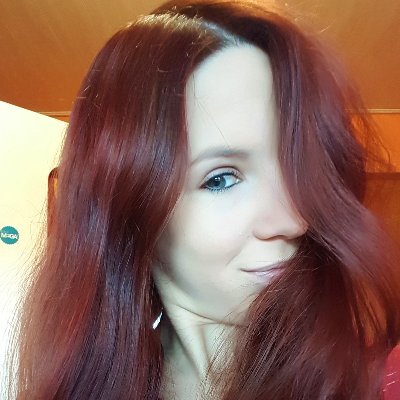 Ich schreibe Bücher, forsche zu Stereotypen & Erwartungsverletzungen, träume gern.
sie/ihr - she/her
English/German/Luxembourgish/French
