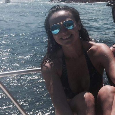 Bruna00563892's profile picture. 