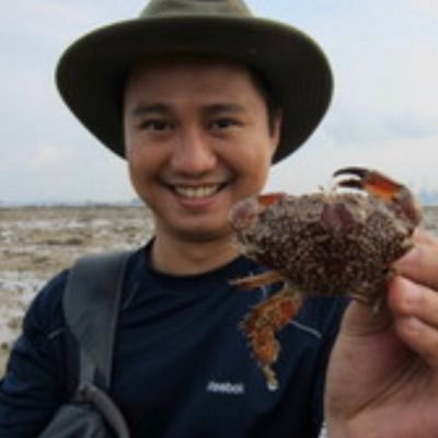 #Zoologist, #Educator, #Curator of #Crustacea, specializing in true #crabs (#Brachyura), #Carcinology #Taxonomy #Systematics #NaturalHistory