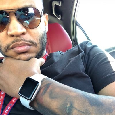 Cosmic_Saber2's profile picture. on the pursuit of happiness. Destined for greatness.. I went outside once, the graphics weren't that good 🎮🎮 🛩Air traffic controller🛫 #skillcrusher
