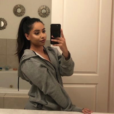 ShaimaIhsan's profile picture. Instagram: shaimaihsan