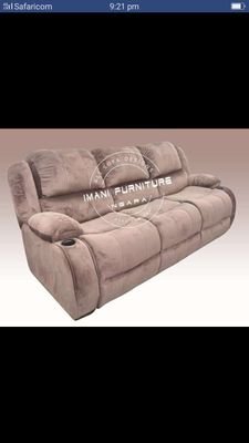 JamesMw38393219's profile picture. 