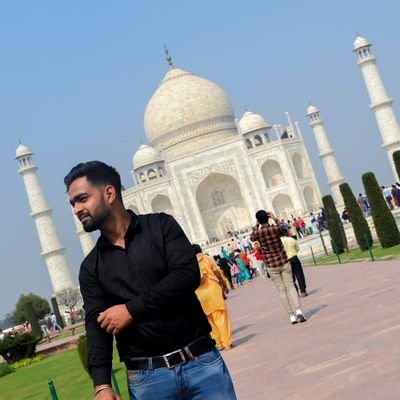 iamakshy_mishra's profile picture. Engineer🔥