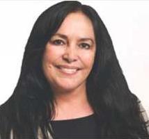 Deputada Federal (PMDB-ES) pelo 6º mandato. Primeira Vice-Presidente da Câmara dos Deputados. Primeira mulher na Mesa Diretora.