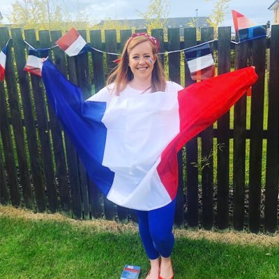 misshope31's profile picture. French and German teacher