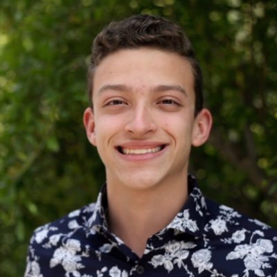💜💛 California Boy 💙🤍 | Chicano | ✝️ Jesuit educated ❤️ | this is a time for American heroes, and we reach for the stars
