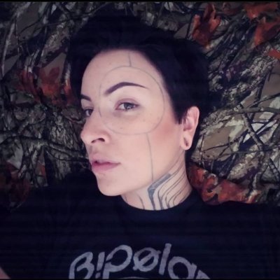 oneickytoad's profile picture. 👩‍👧🦗🐸🦋🌿⛈️🌌🍉🛸

🖤🤍💜 + 💛🤍💜🖤
