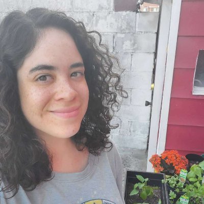 Data Analyst @pophealthNYC | Almost Dr.B @DownstateSPH | Prof @Hunter_College | Dabbling in things non-academic 🛼🐾🪴👩🏻🍳 | Tweets are my own | BLM