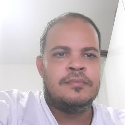 profrobson2's profile picture. Professor de história