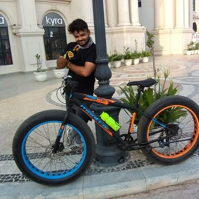 akhilpal91's profile picture. Different... ;)