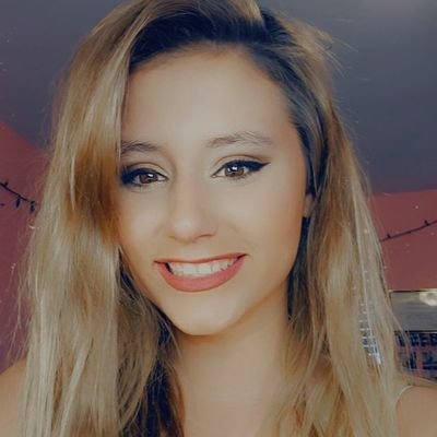 Keep your head up queen your crown is falling