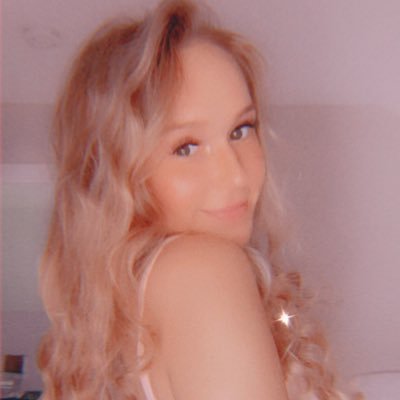 madi_isalright's profile picture. overrated at times