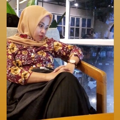 EmaNopian's profile picture. Be Your Self'