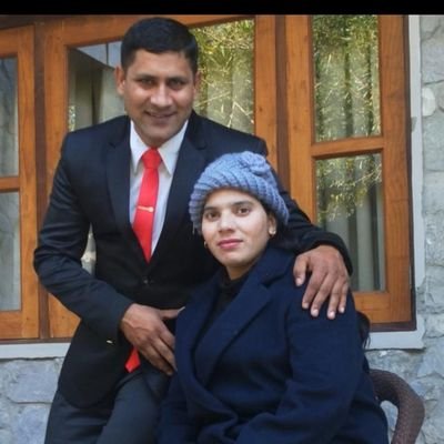 sahnawez's profile picture. वर्तमान में जियो क्योंकि आज ही कल को बनायेगा 😊