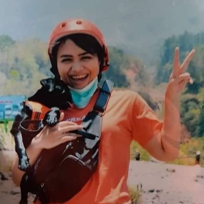 ulina_melisa's profile picture. It's me