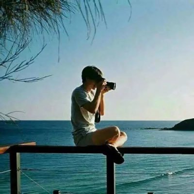 DNHElJQXKY0txaE's profile picture. 没啥想写的，分享媳妇和表弟的日常。