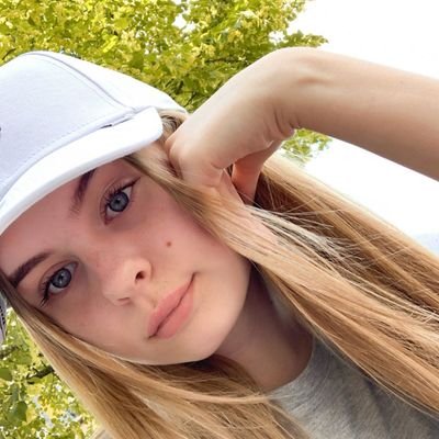 KathleenWyen's profile picture. trust nobody