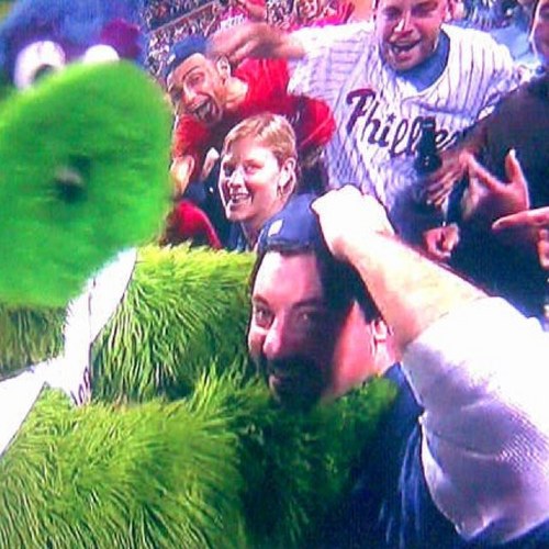 Heaneych's profile picture. 