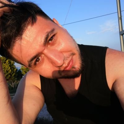 YKirpi's profile picture. 🔪