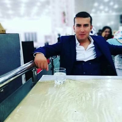 Kısa boylu kızları sevin, çünkü güzel olan her şey kısadır..