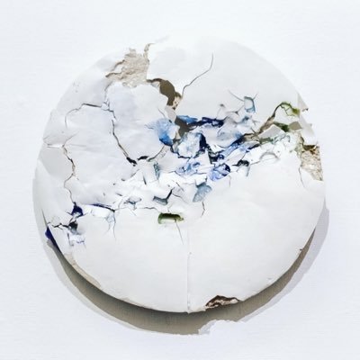 ayaka_morikawa_'s profile picture. 京都市立芸術大学卒 | 陶磁器作家 | 釉薬や土の性質に注目した作品を作ってます |  大阪、京都の発表が多いです