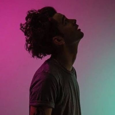 Rhythm Guitar // Vocals - Citylights / Dairy Queen https://t.co/C5xEBfbSsP 😍😍