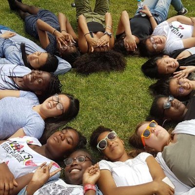 JumpInTech's profile picture. JUMP IN TECH : un été d'initiation au numérique pour les filles 👩🏽‍💻☀️🤖👀🖥️😎⌨️👭 #BecauseGirlsCan 💪 Compte géré par les filles.