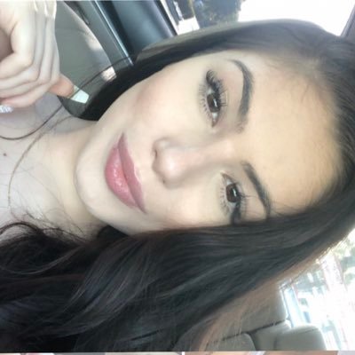 BrookeVercetti's profile picture. know thyself