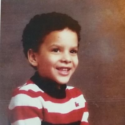 Middleagedmovie's profile picture. 