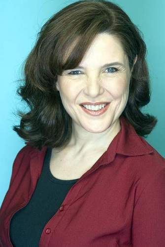 Actress & Dir in NYC. Loves Bard, books, politics (hopelessly liberal), cooking. Founder & Artistic Dir of Shakespeare with Benefits & VT Shakes Retreat.